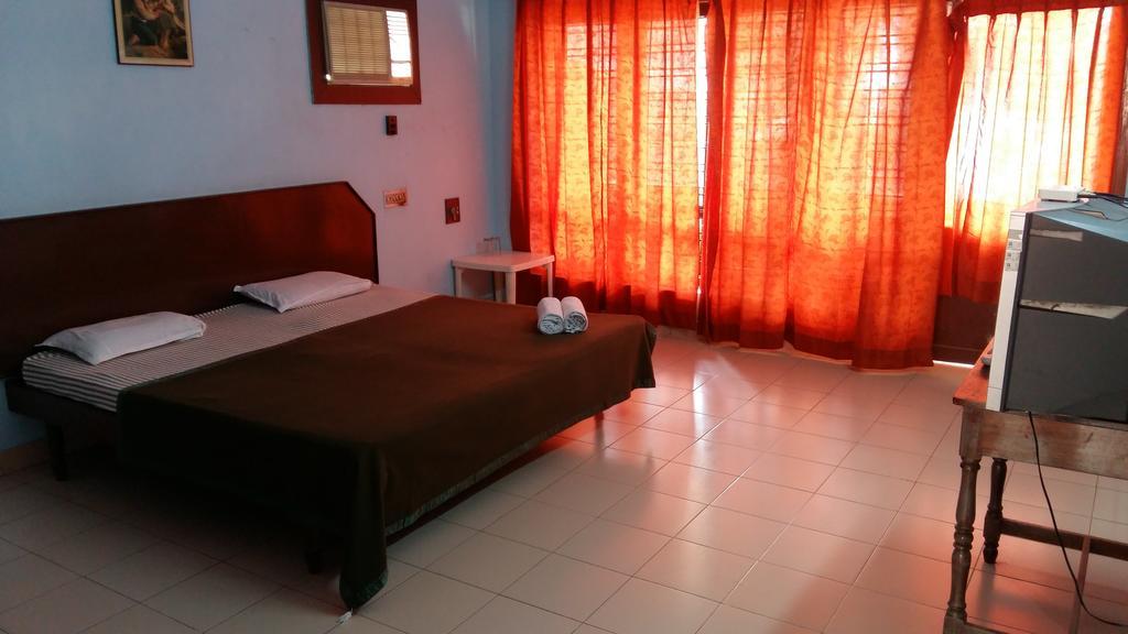 Hotel Seaweed Kovalam Esterno foto